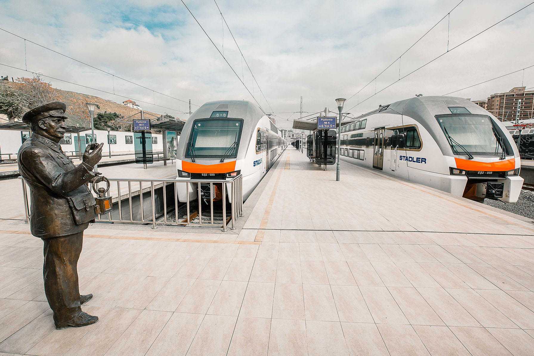 Həftə sonları elektrik qatarlarının hərəkəti dayandırılır