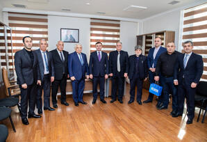 Yeni Azərbaycan Partiyasının deputatlığa namizədi Elnur Allahverdiyevin seçicilərlə görüşləri davam edir