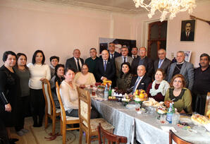Deputatlığa namizəd Musa Quliyevin seçiciləri ilə məhəllə görüşləri davam edir
