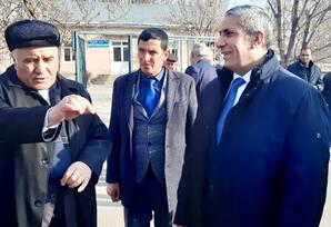 YAP tərəfindən deputatlığa namizədliyi irəli sürülmüş Siyavuş Novruzov Babək rayonunun Vayxır, Xal-Xal və Nəcəfalıdizə kəndlərində seçicilərlə görüşlər keçirib