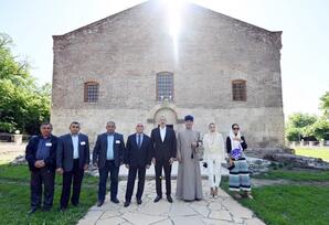 Prezident Nic qəsəbəsindəki Müqəddəs Məryəm Ana Alban kilsəsində olub - FOTOLAR