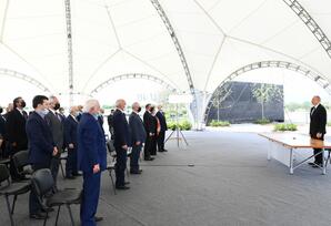 Prezident Ağdamda ictimaiyyət nümayəndələri ilə görüşüb - FOTOLAR