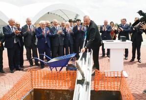 Prezident Ağdamda ictimaiyyət nümayəndələri ilə görüşüb - FOTOLAR