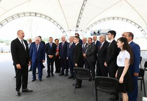 Prezident Ağdamda ictimaiyyət nümayəndələri ilə görüşüb - FOTOLAR