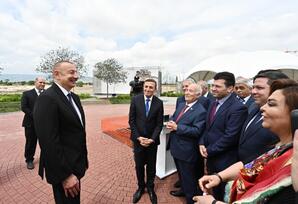 Prezident Ağdamda ictimaiyyət nümayəndələri ilə görüşüb - FOTOLAR