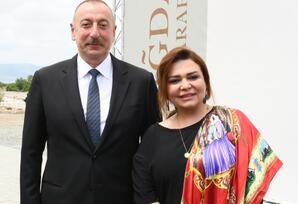 Prezident Ağdamda ictimaiyyət nümayəndələri ilə görüşüb - FOTOLAR