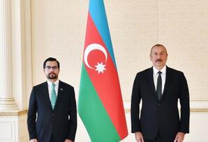 Prezident 10 ölkənin qeyri-rezident səfirlərinin etimadnamələrini qəbul edib - YENİLƏNİB - FOTO
