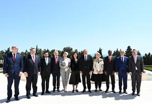 Prezident 10 ölkənin qeyri-rezident səfirlərinin etimadnamələrini qəbul edib - YENİLƏNİB - FOTO