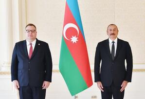 Prezident 10 ölkənin qeyri-rezident səfirlərinin etimadnamələrini qəbul edib - YENİLƏNİB - FOTO