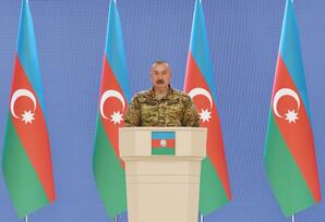Prezident İlham Əliyev bir qrup hərbi qulluqçu ilə görüşüb - YENİLƏNİB - FOTOLAR