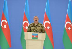 Prezident İlham Əliyev bir qrup hərbi qulluqçu ilə görüşüb - YENİLƏNİB - FOTOLAR