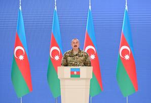 Prezident İlham Əliyev bir qrup hərbi qulluqçu ilə görüşüb - YENİLƏNİB - FOTOLAR