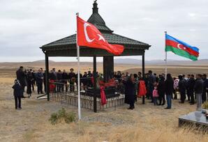 Qobustan rayonunda şəhidlərin ildönümünə həsr olunmuş anım mərasimi keçirilib