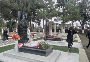 Zərdabda şəhid məzarlarının ətrafının abadlaşdırılması aksiyası davam edir FOTOLAR