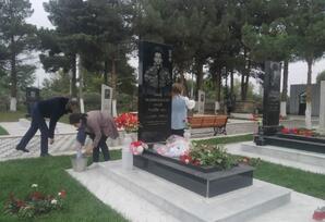 Zərdabda şəhid məzarlarının ətrafının abadlaşdırılması aksiyası davam edir FOTOLAR