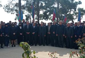 Qobustanda  şəhidin məzarı ziyarət olunub ANIM