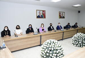 YAP Mərkəzi Aparatında “Qarabağ zəfəri: milli birlik və dini həmrəylik” mövzusunda görüş keçirilib