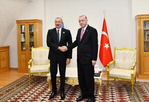 Prezident İlham Əliyev Türkiyə Prezidenti Rəcəb Tayyib Ərdoğanla görüşüb