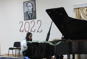 35 saylı Musiqi Məktəbində Həmrəylik gününə həsr olunmuş konsert keçirilib  - FOTOLAR
