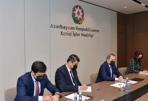 Ceyhun Bayramov Koreyanın yeni səfiri ilə bölgədəki vəziyyəti müzakirə edib - FOTOLAR