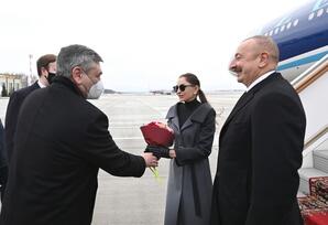 Prezident İlham Əliyev Rusiyaya rəsmi səfər edib
