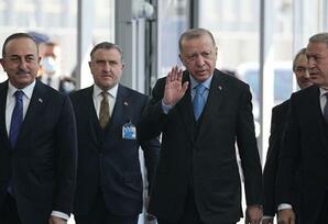 NATO ölkələri liderlərinin fövqəladə iclası başlayıb - FOTOLAR