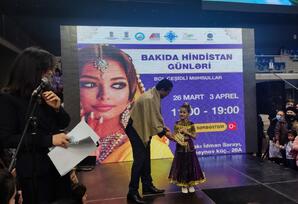 Eksklüziv Hindistan sərgisi açılıb - FOTOLAR