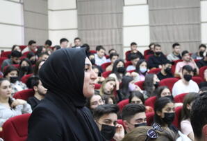 YAP Yasamal rayon təşkilatında gənclərlə görüş keçirilib - FOTOLAR