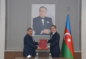 Ceyhun Bayramov yeni təyin olunmuş səfiri qəbul edib - FOTOLAR