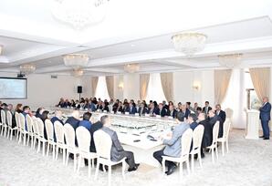“Xalq üçün yaşanan ömür” adlı elmi-praktik konfrans keçirilib - FOTOLAR