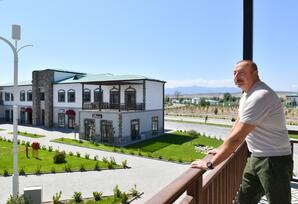 Preziden və Birinci xanım “Ağıllı kənd” layihəsinin açılış mərasimində iştirak ediblər - FOTOLAR - YENİLƏNİB