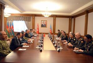 Hulusi Akar Azərbaycana işgüzar səfərə gəlib  (FOTO)
