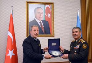 Hulusi Akar Azərbaycana işgüzar səfərə gəlib  (FOTO)