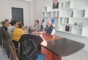 Milli Məclisin deputatı və YAP Nərimanov rayon təşkilatının sədri vətəndaşlarla birgə görüş keçirib FOTOLAR