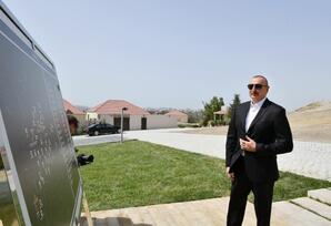 Prezident İlham Əliyev Ramana qəsəbəsində görülən abadlıq işləri ilə tanış olub - FOTOLAR