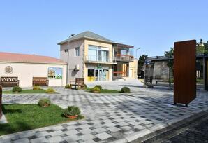 Prezident İlham Əliyev Ramana qəsəbəsində görülən abadlıq işləri ilə tanış olub - FOTOLAR