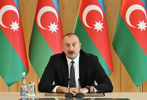 Prezidentin sədrliyi ilə altı ayının yekunlarına həsr olunan müşavirə keçirilib - FOTOLAR