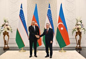 Səmərqənddə Azərbaycan və Özbəkistan prezidentləri arasında görüş olub - YENİLƏNİB