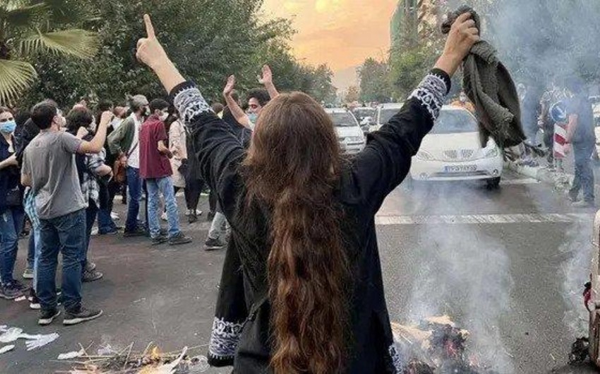 İranda nümayişlərdə ölənlərin sayı 496-ya çatıb