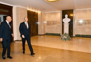 Prezident Qərbi Azərbaycan İcmasının inzibati binasında yaradılan şəraitlə tanış olub - YENİLƏNİB