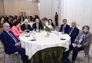 “Heydər Əliyev və müasir Azərbaycanın siyasi sistemi: plüralizm və bərabər imkanlar” mövzusunda konfrans keçirilib