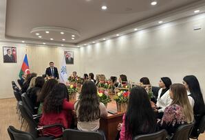 Abşeron rayonda 8 Mart-Beynəlxalq Qadınlar Günü münasibətilə görüş keçirilib - FOTOLAR
