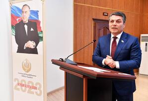 Deputat “Heydər Əliyev və ədliyyə sistemi” mövzusunda çıxış edib - FOTOLAR