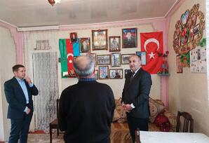 Göygöl rayonunda şəhid ailəsi ziyarət edilib FOTOLAR