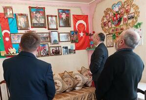 Göygöl rayonunda şəhid ailəsi ziyarət edilib FOTOLAR