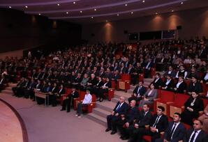 “Heydər Əliyev və Azərbaycançılıq məfkurəsi” FOTOLAR