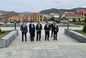 “Heydər Əliyev və Azərbaycanda milli intibah dövrü” FOTOLAR