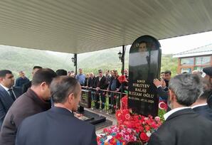 Lerikin Bibiyani kəndində şəhid Tərzan Haşımovun  məzarı ziyarət olunub FOTOLAR