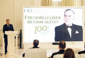 “Heydər Əliyev və Azərbaycanda milli intibah dövrü” FOTOLAR