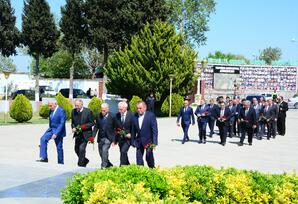 Ulu Öndərin ömür yolu Vətənə və xalqa sədaqət nümunəsidir FOTOLAR